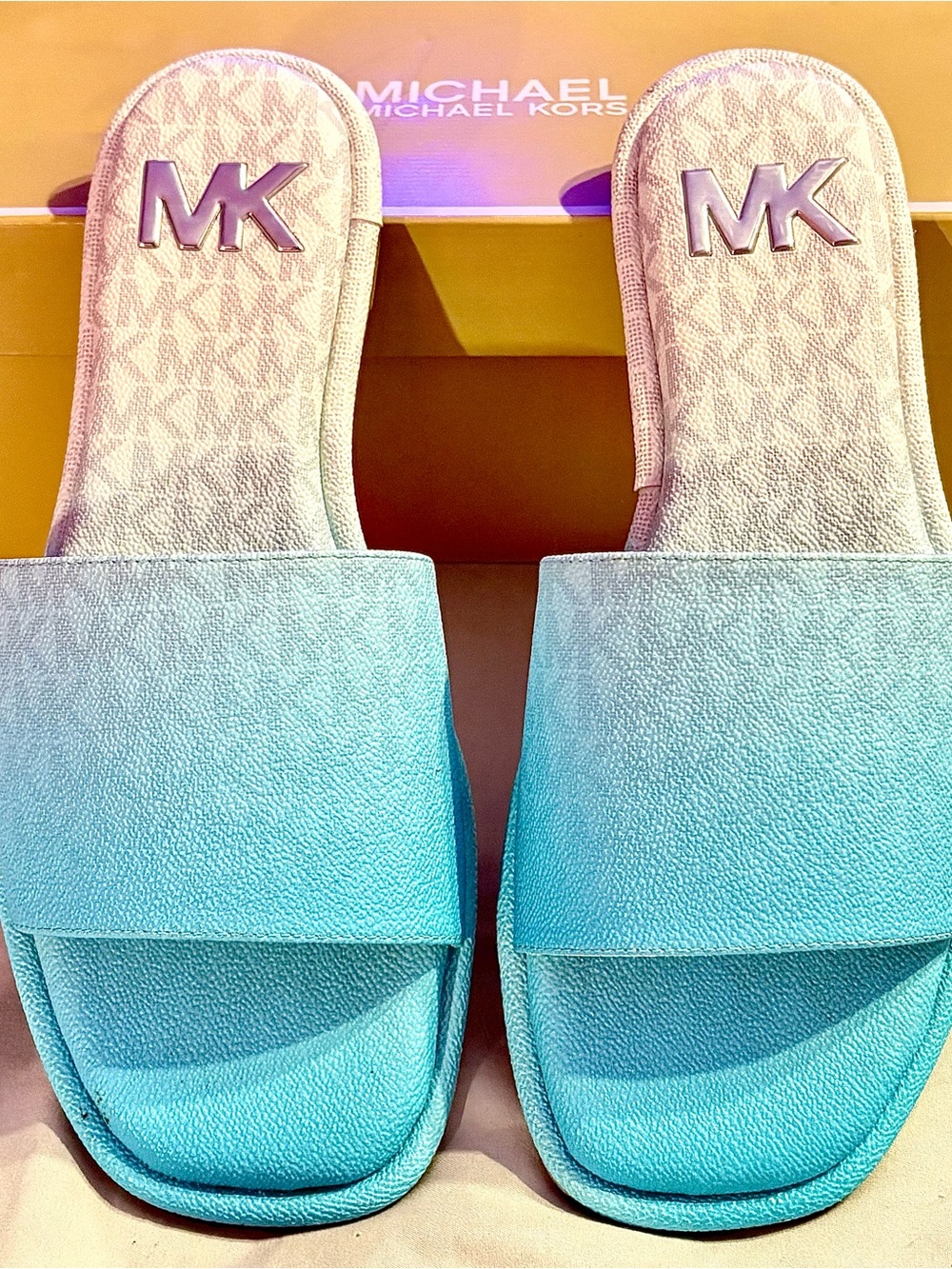 Michael Kors Ocean Blue Hayworth Slider Size 9.5